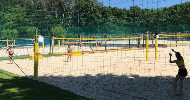 Dnes baby bojuju v Ba, aktulne zaciname stvrtfinale #bojujemezazvolen💞🏐😎 #volly #beachvolley #tjslaviatuzvolen