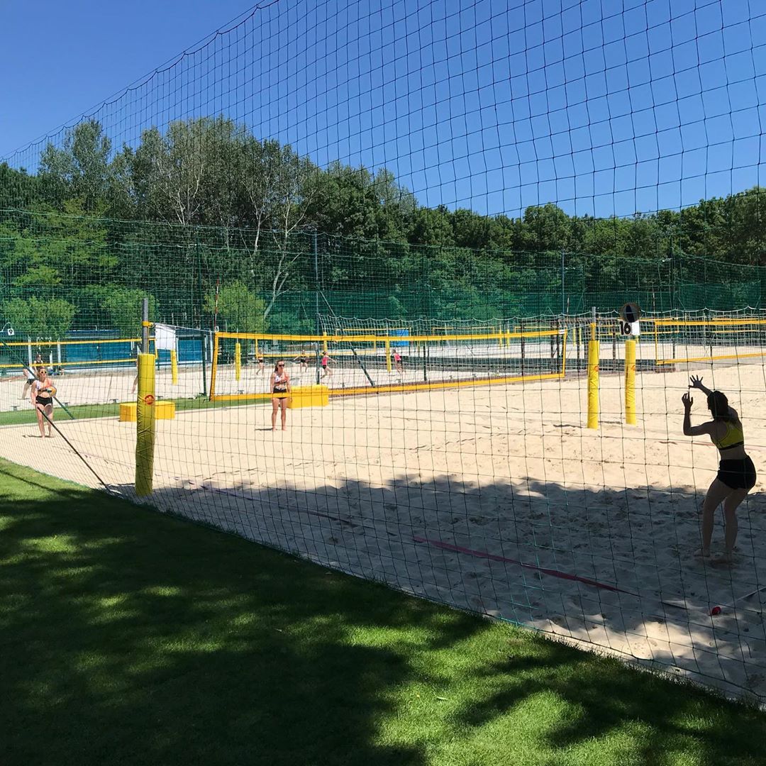 Dnes baby bojuju v Ba, aktulne zaciname stvrtfinale #bojujemezazvolen💞🏐😎 #volly #beachvolley #tjslaviatuzvolen